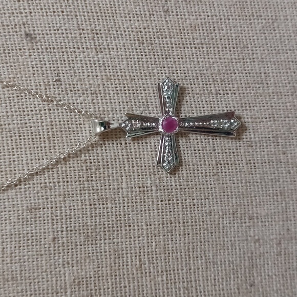 Colleen Lopez Cross Necklace NIB 18" - Picture 4 of 7